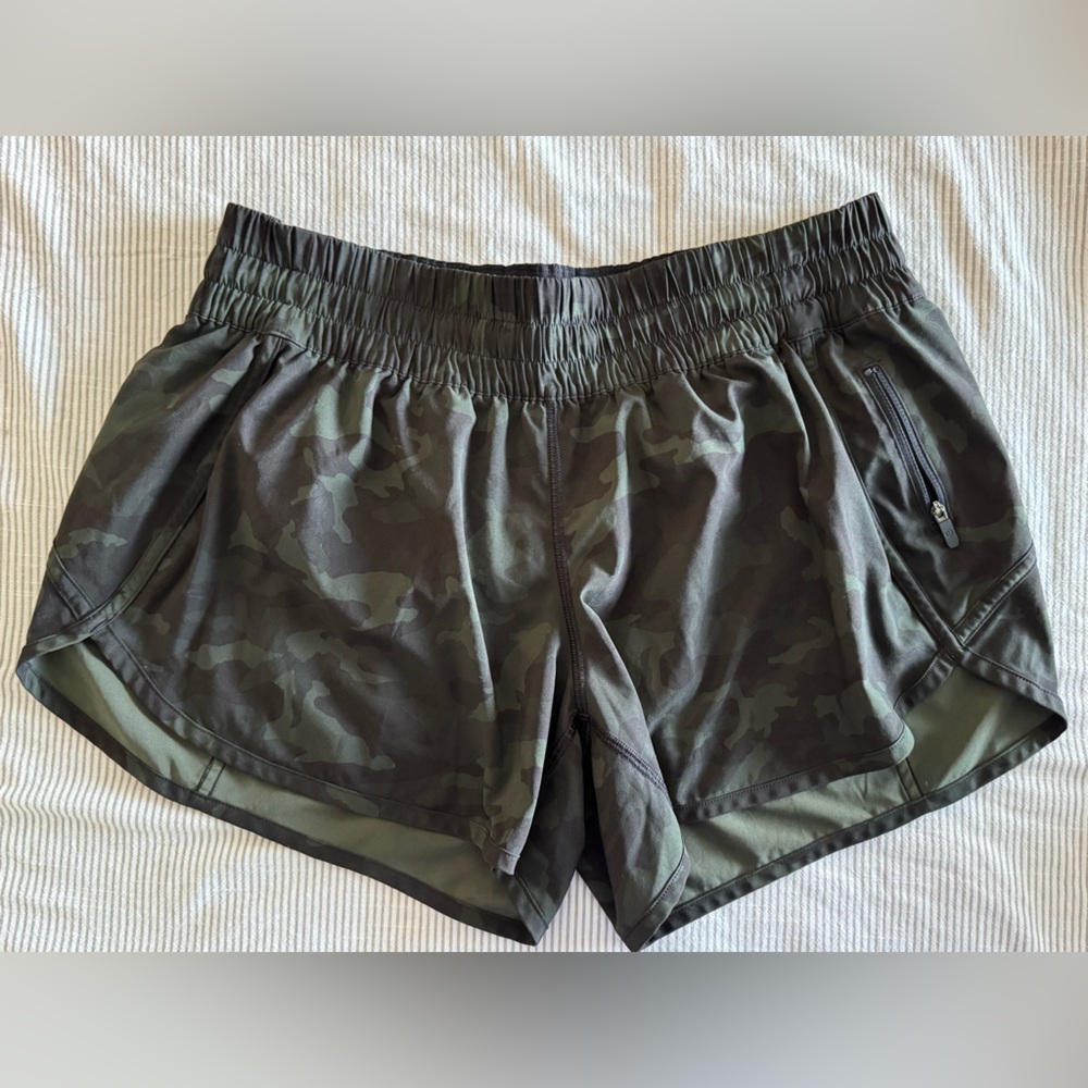 Lululemon Hotty Hot Lined Green Camo